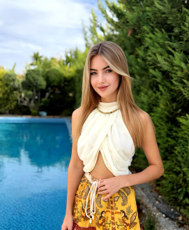 Masha_young
